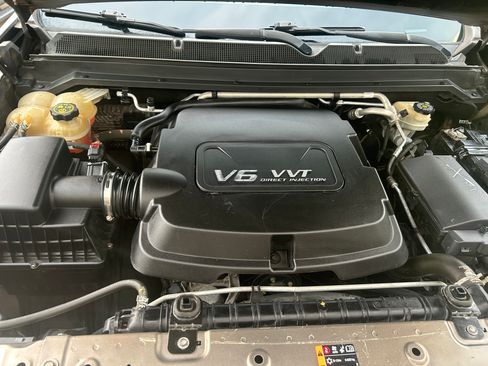 Used 2015 Chevrolet Colorado Z71 AWD/4WD image 24