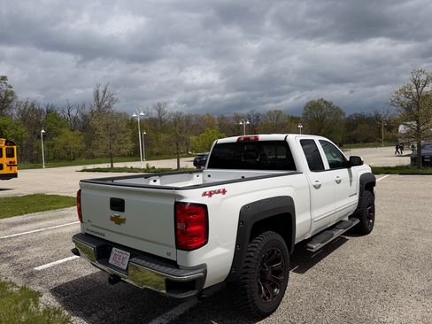 Used 2015 Chevrolet Silverado 1500 LT w/ LT Convenience Package AWD/4WD image 6