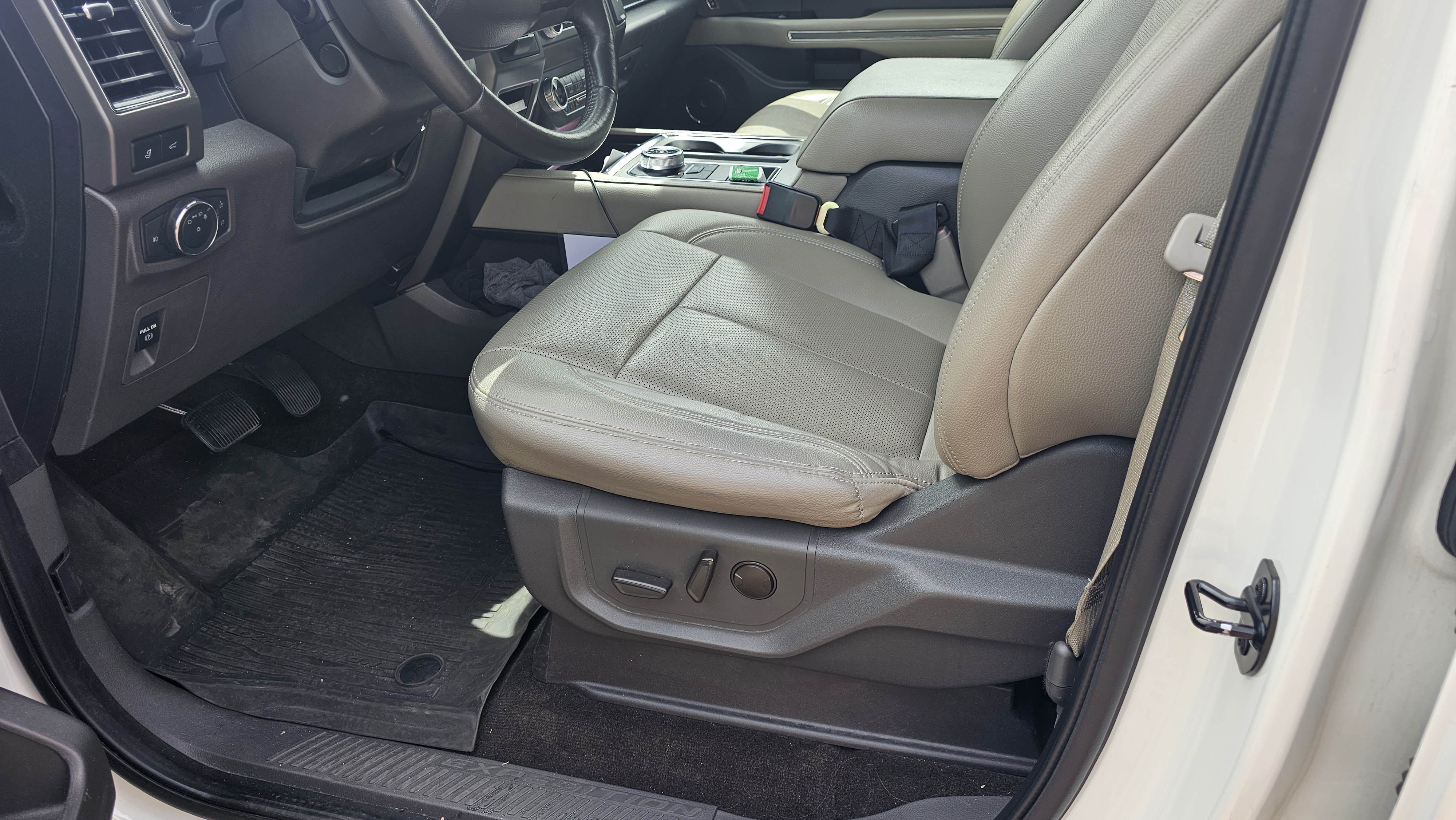 Used 2021 Ford Expedition XLT RWD image 12