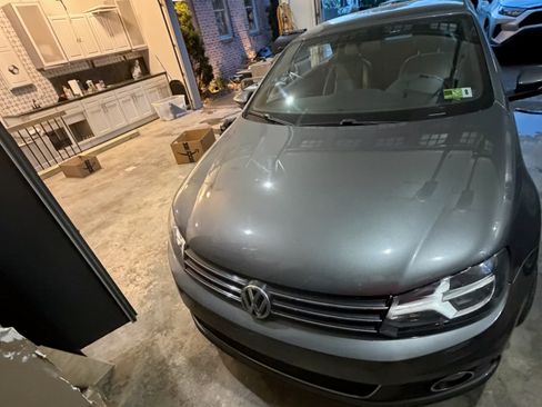 Used 2012 Volkswagen Eos Komfort FWD image 6
