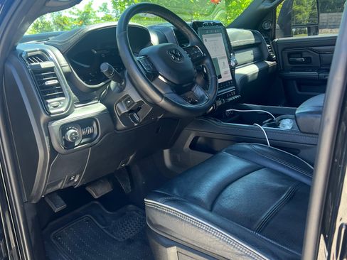 Used 2024 RAM 3500 Limited AWD/4WD image 10