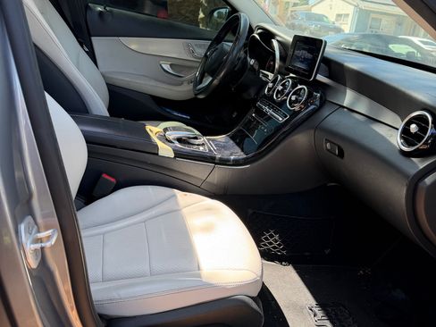 Used 2016 Mercedes-Benz C 300 Sedan image 15