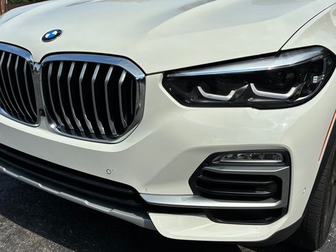 Used 2021 BMW X5 xDrive40i w/ Premium Package 2 AWD/4WD image 4