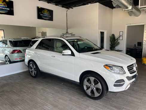 Used 2016 Mercedes-Benz GLE 350 w/ Premium Package image 5