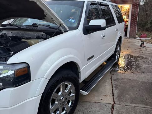 Used 2008 Ford Expedition Limited image 2
