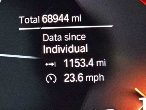 Used 2021 BMW X7 M50i w/ Executive Package image 15