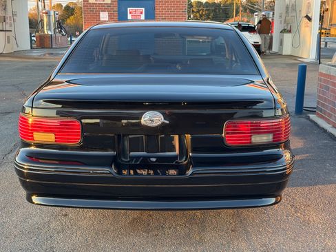 Used 1994 Chevrolet Impala SS image 6