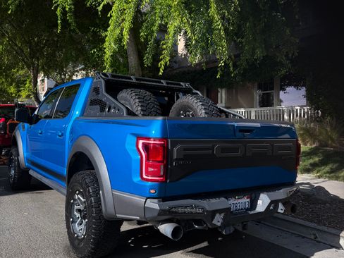 Used 2019 Ford F150 Raptor w/ Equipment Group 802A Luxury AWD/4WD image 8