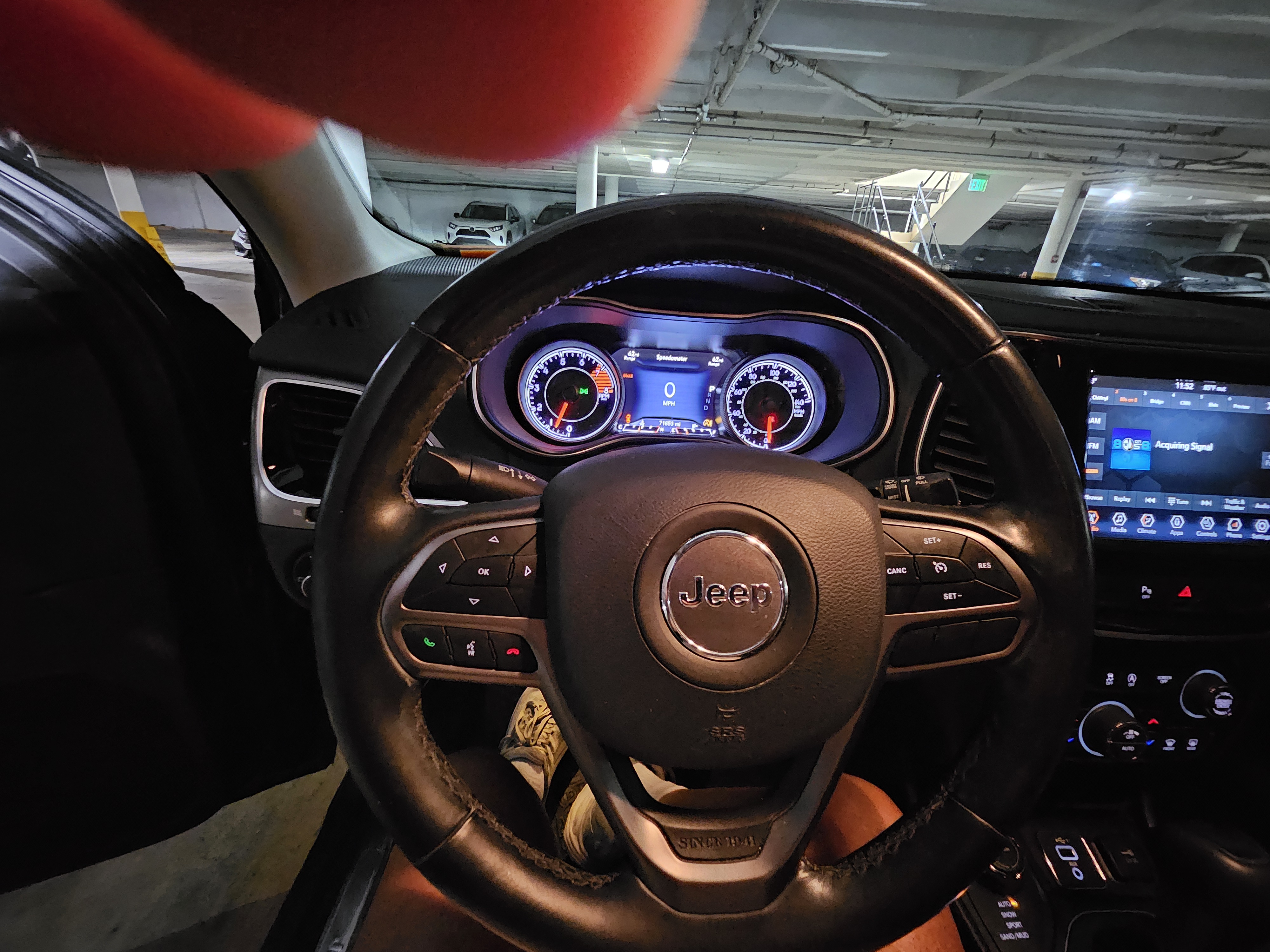 Used 2019 Jeep Cherokee Limited AWD/4WD image 10