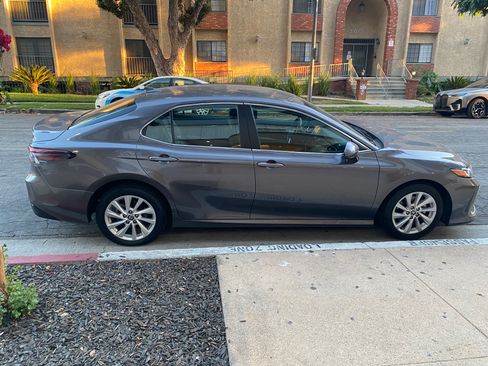 Used 2023 Toyota Camry LE FWD image 5