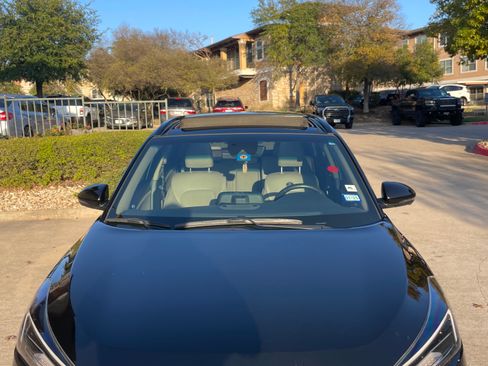 Used 2021 Hyundai Tucson Ultimate w/ Cargo Package image 32