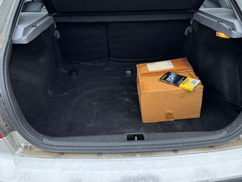 Used 2006 Hyundai Elantra GT FWD image 13