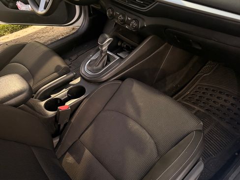 Used 2021 Kia Forte LXS image 11