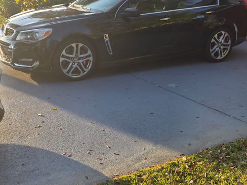 Used 2016 Chevrolet SS image 4