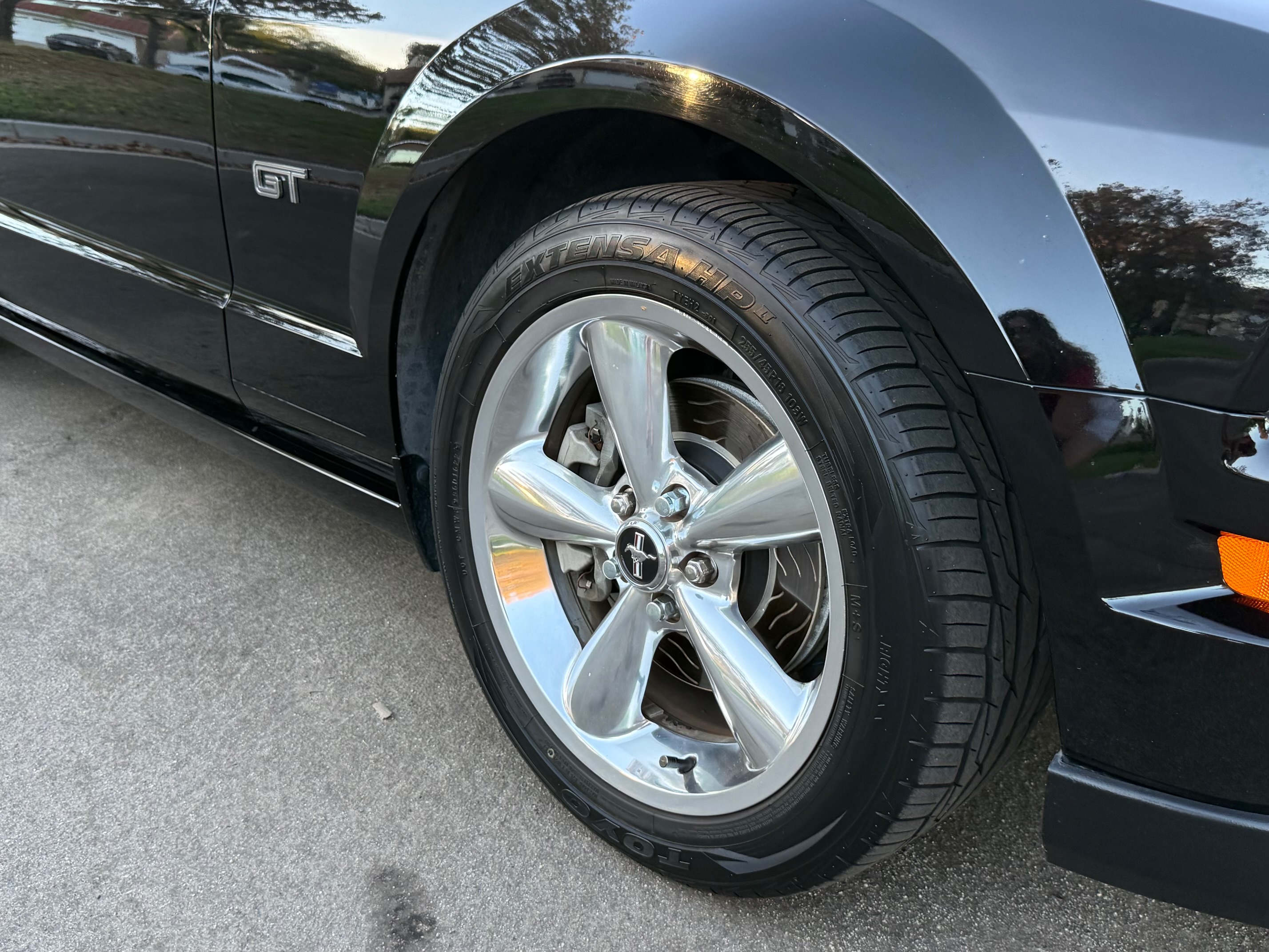 Used 2006 Ford Mustang GT Premium RWD image 12