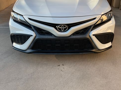 Used 2022 Toyota Camry SE w/ Audio Upgrade Package image 1