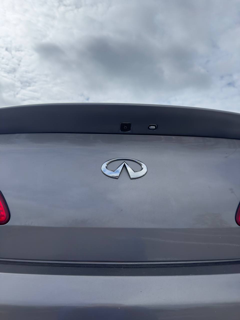Used 2009 INFINITI G37 x Sedan w/ Premium Pkg AWD/4WD image 9