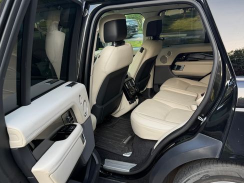 Used 2019 Land Rover Range Rover HSE AWD/4WD image 12