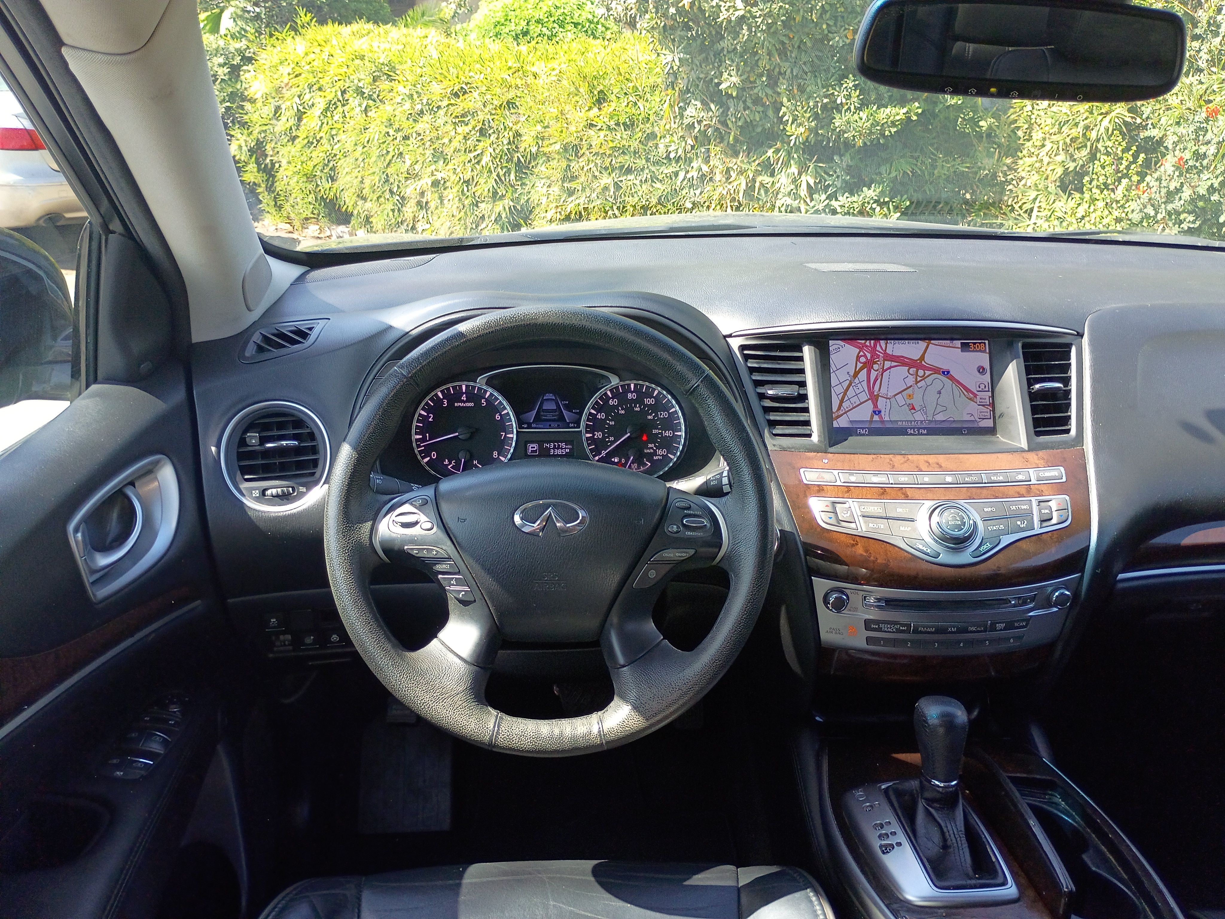 Used 2013 INFINITI JX35 FWD w/ Premium Pkg image 14
