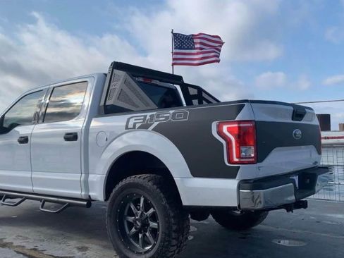 Used 2017 Ford F150 XLT image 1