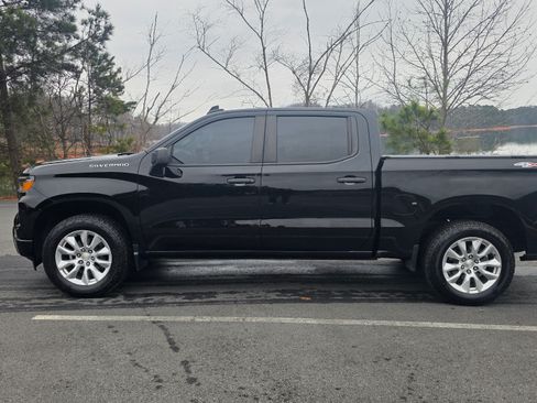 Used 2023 Chevrolet Silverado 1500 Custom image 14