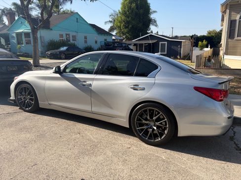 Used 2014 INFINITI Q50 Hybrid w/ Navigation Package RWD image 6