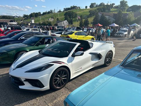 Used 2024 Chevrolet Corvette Stingray Preferred Cpe w/ Z51 Performance Package image 6