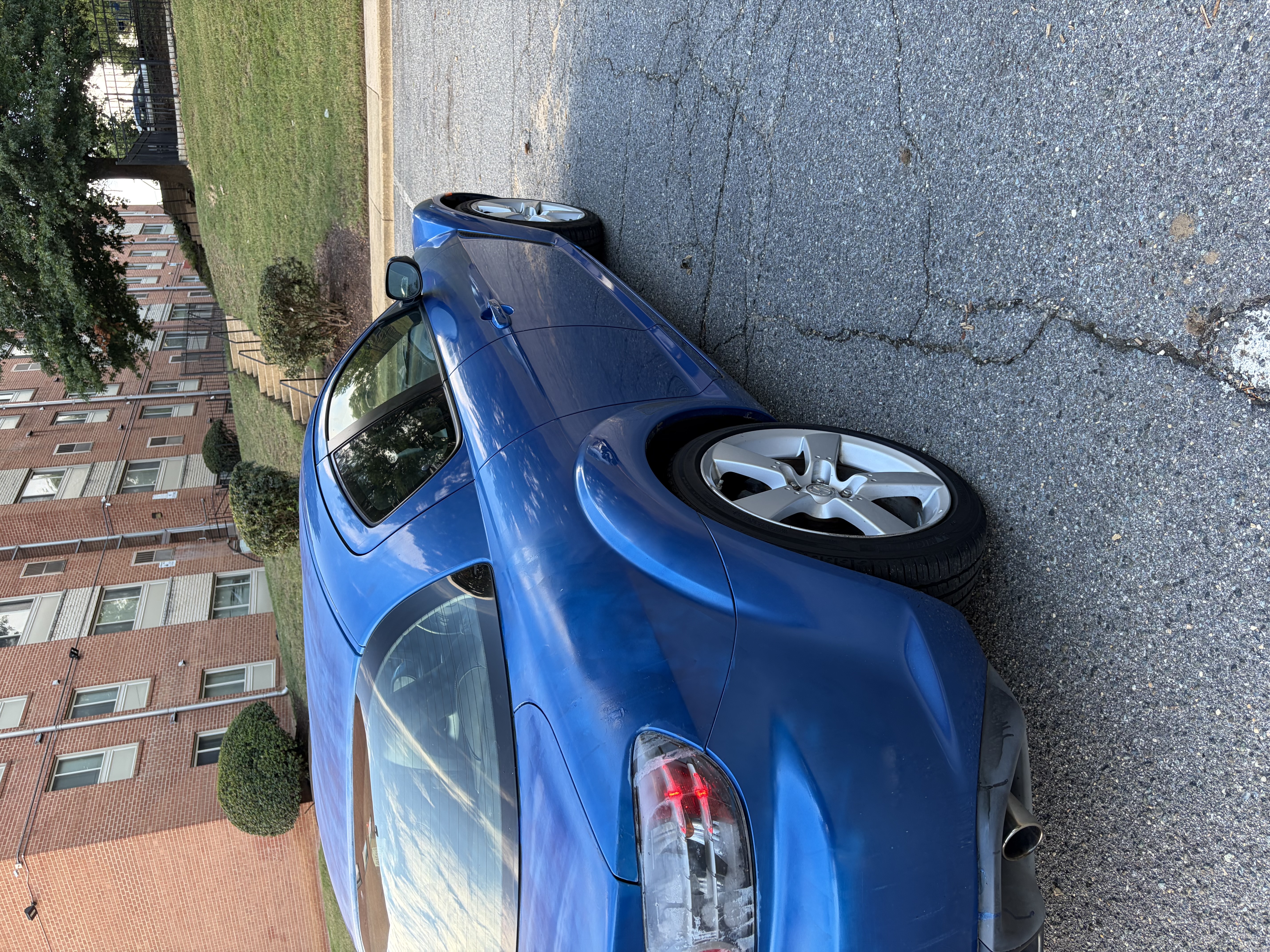 Used 2004 MAZDA RX-8 w/ MT Grand Touring Pkg RWD image 8