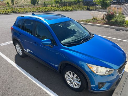 Used 2013 MAZDA CX-5 Touring w/ Touring Tech Pkg AWD/4WD image 2