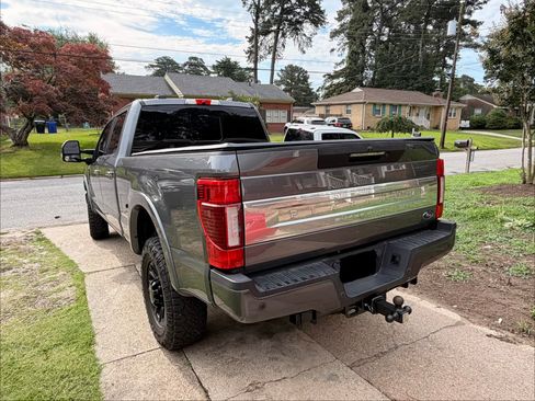 Used 2022 Ford F250 Platinum w/ Tremor Off-Road Package AWD/4WD image 5