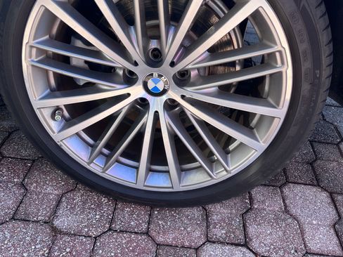 Used 2017 BMW 530i image 12