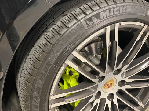 Used 2015 Porsche Panamera S RWD image 13