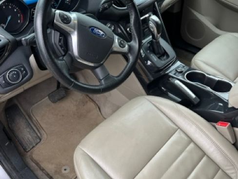 Used 2015 Ford Escape Titanium image 10