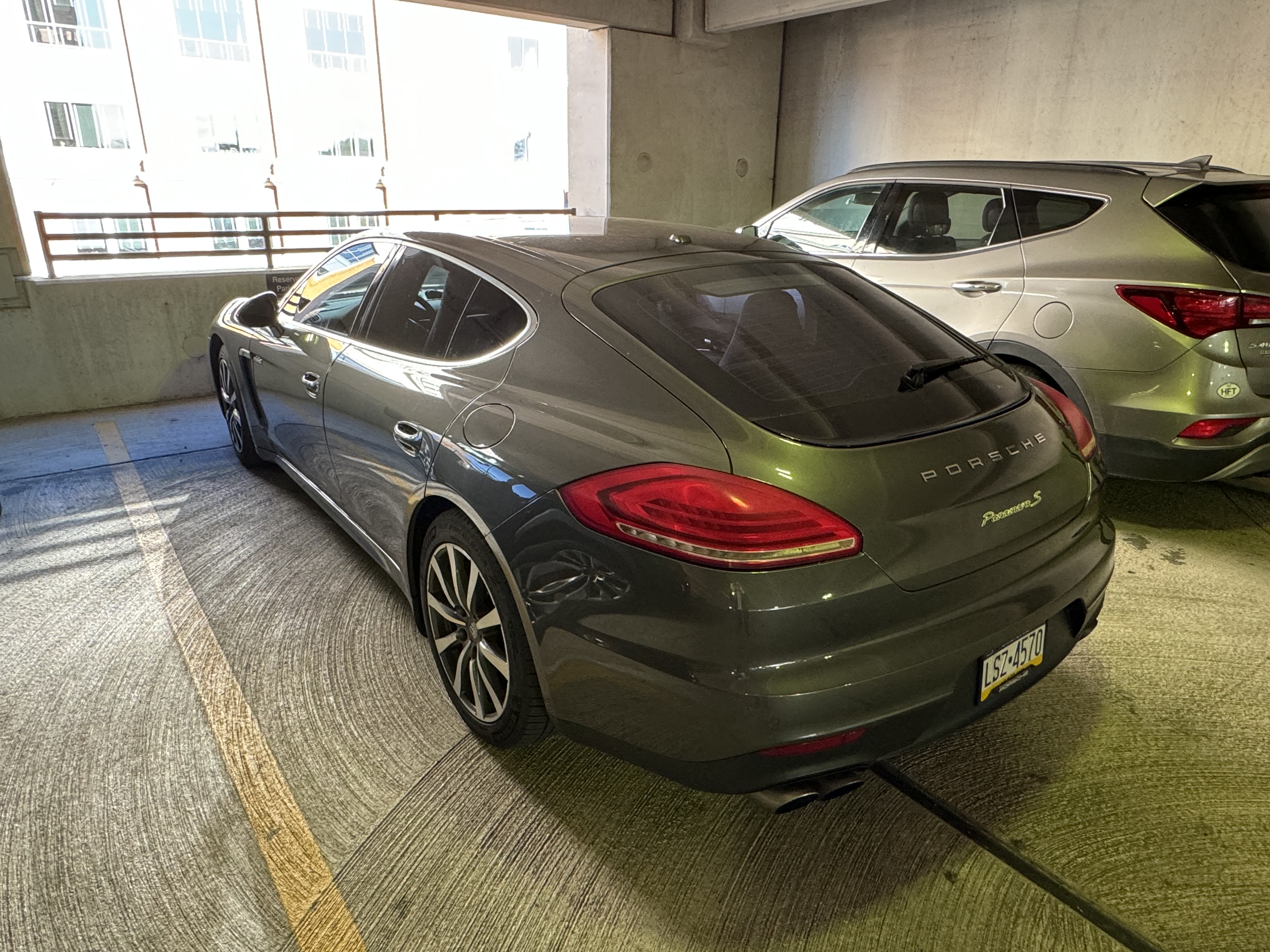 Used 2016 Porsche Panamera S RWD image 10