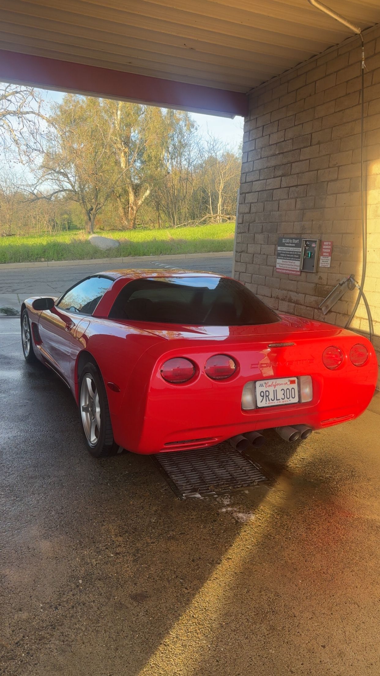 Used 2000 Chevrolet Corvette Coupe w/ Memory Pkg RWD image 8