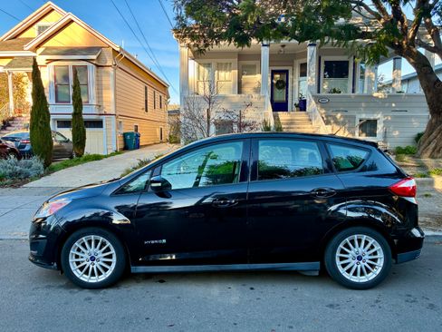 Used 2016 Ford C-MAX SE w/ Equipment Group 202A image 4