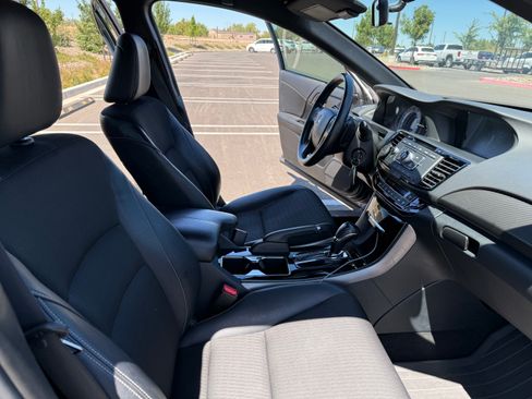 Used 2016 Honda Accord Sport image 8