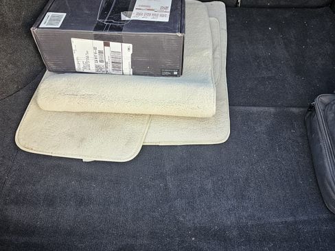 Used 2019 Tesla Model S Standard Range image 18