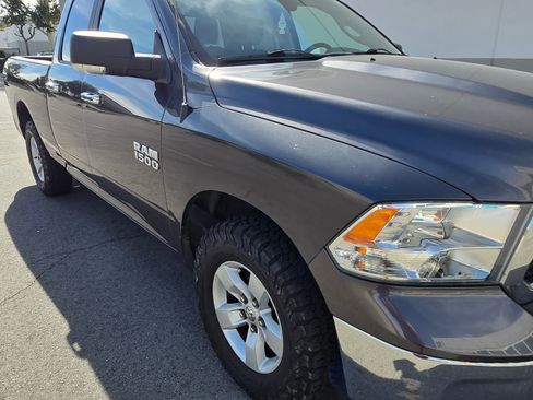 Used 2018 RAM 1500 Classic SLT image 13