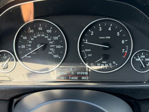 Used 2013 BMW 320i Sedan RWD image 14