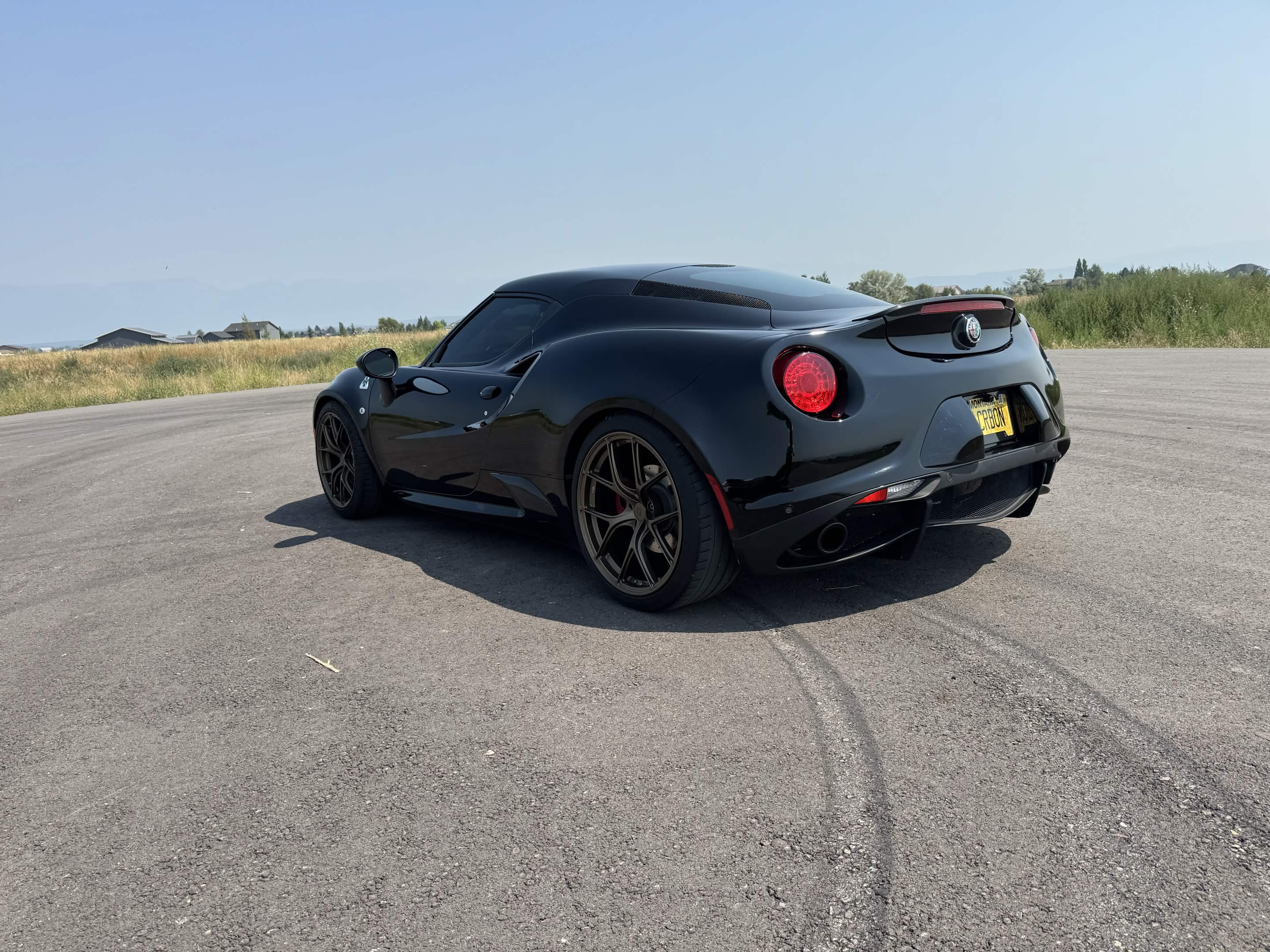 Used 2017 Alfa Romeo 4C Coupe w/ Coupe Track Package 1 RWD image 8