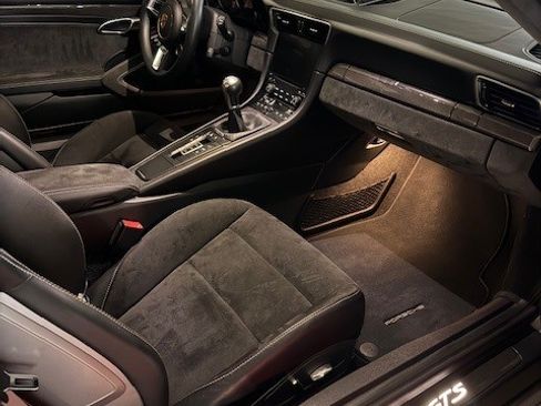 Used 2019 Porsche 911 GT3 RS image 10