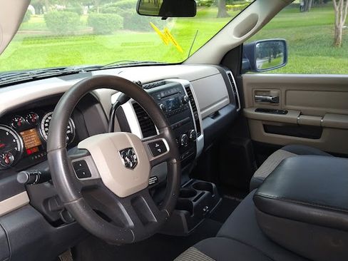 Used 2009 Dodge Ram 1500 Truck SLT image 20