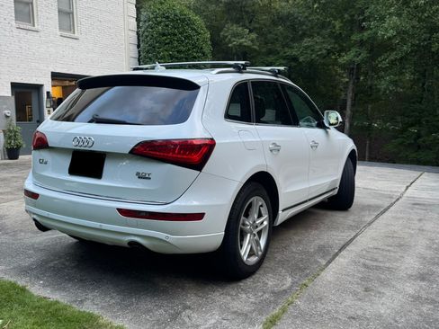 Used 2015 Audi Q5 2.0T Premium Plus w/ Technology Package AWD/4WD image 4