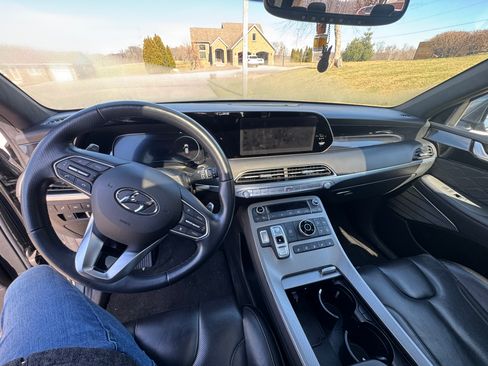 Used 2022 Hyundai Palisade Calligraphy image 14