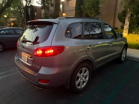 Used 2008 Hyundai Santa Fe Limited FWD image 8