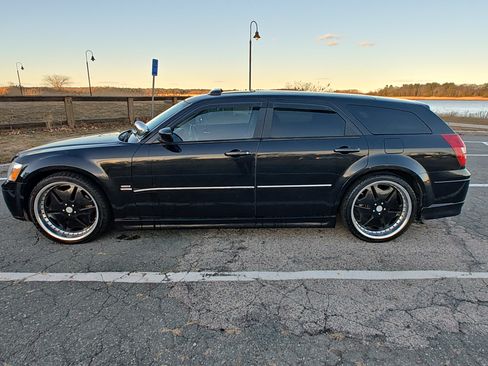 Used 2005 Dodge Magnum R/T w/ Convenience Group II image 11