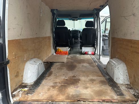 Used 2016 Mercedes-Benz Sprinter 2500 image 8