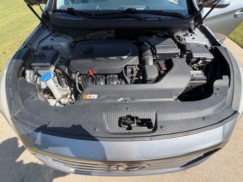 Used 2015 Hyundai Sonata SE FWD image 16