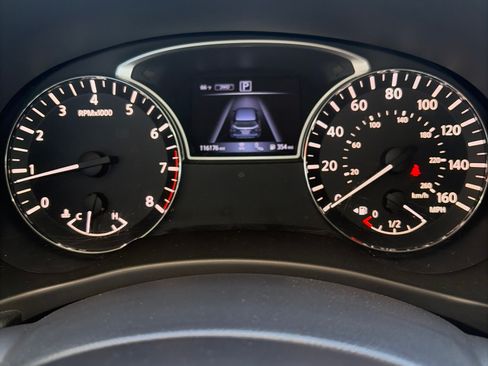 Used 2017 Nissan Pathfinder Platinum w/ Family Entertainment Package image 9